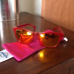 !Oakley Frogskins!  *Polarized*